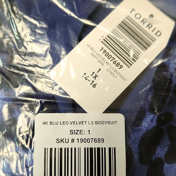 ❤️NWT VINTAGE TORRID BODYSUIT LEOPARD ANIMAL PRINT STRETCH VELVET PUFFY SLEEVES - Picture 11 of 16
